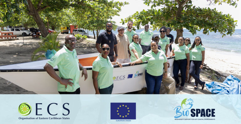 L'OECS livre un bateau aux agriculteurs de Seamoss en Dominique