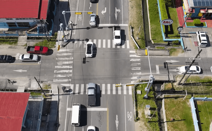 Le gouvernement va lancer une initiative pour des routes plus sûres qui impliquera des autoroutes mieux conçues et des solutions technologiques
