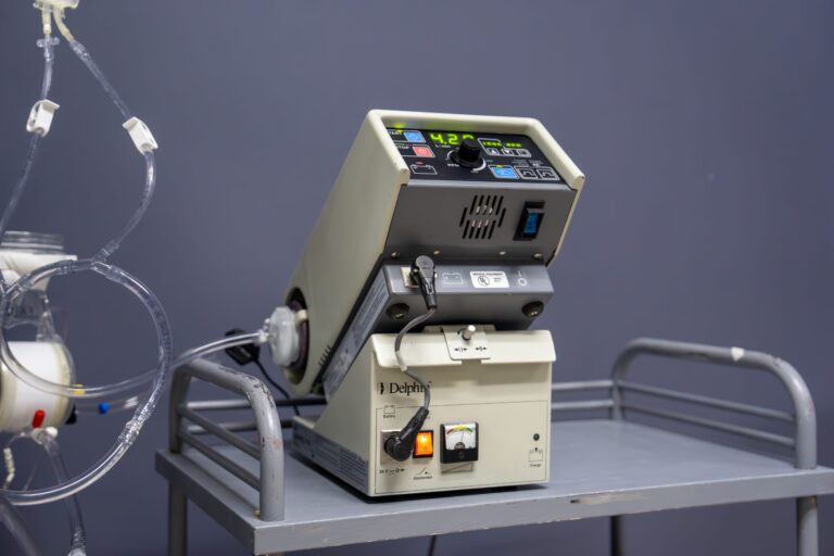 CHI présente un nouveau dispositif portable de survie, offrant de l&rsquo;espoir aux patients souffrant d&rsquo;insuffisance cardiaque et pulmonaire grave