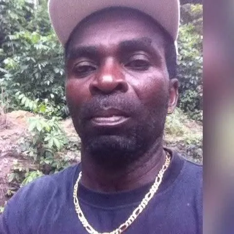 Un motocycliste décède après avoir heurté une vache sur la route de Berbice