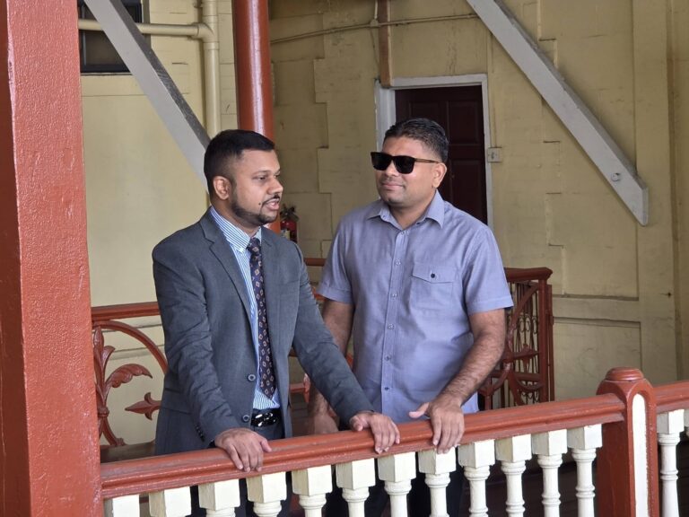 L&rsquo;audience d&rsquo;extradition de Mohameds est encore retardée après qu&rsquo;Azruddin Mohamed ait été diagnostiqué atteint de dengue