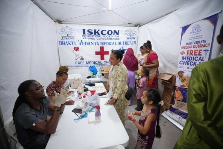 Le gouvernement et ISKCON s&rsquo;associent sur une initiative de soins de santé primaires