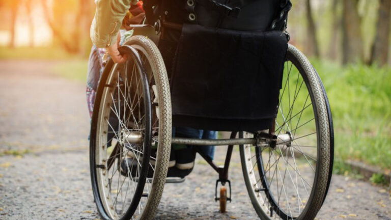 Le ministère de l’Éducation révise sa politique d’inclusion alors que le gouvernement cherche à employer davantage de personnes handicapées