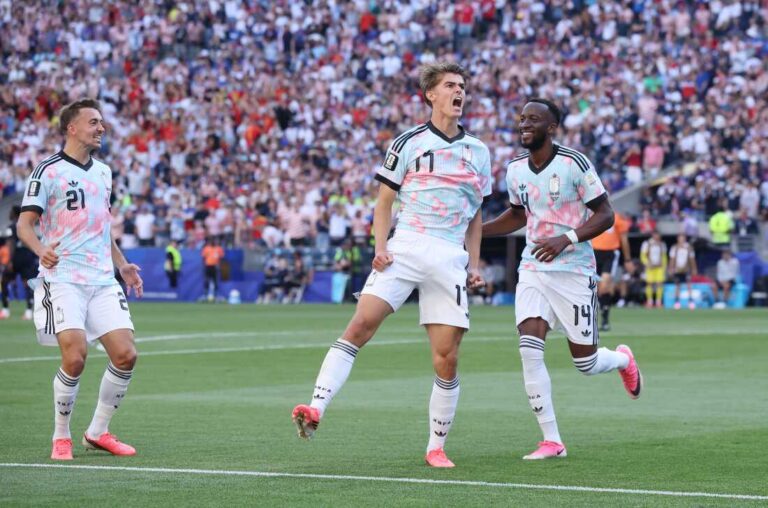 La participation des États-Unis à la Coupe du Monde de la FIFA se termine par une défaite 4-1 contre la Belgique