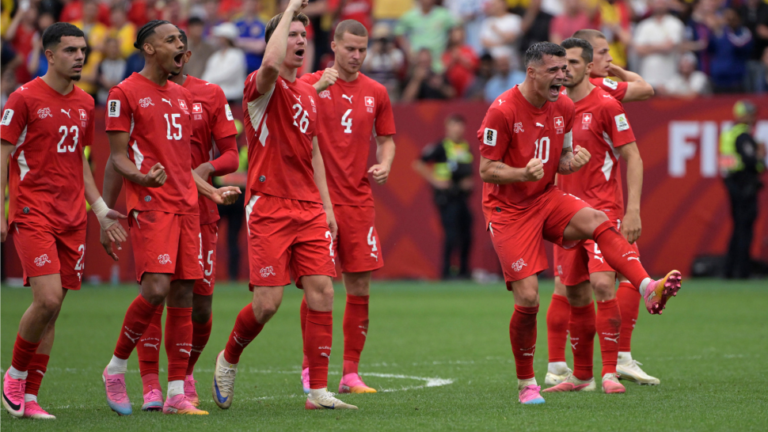 La Suisse surprend la Colombie et se qualifie pour les quarts de finale
