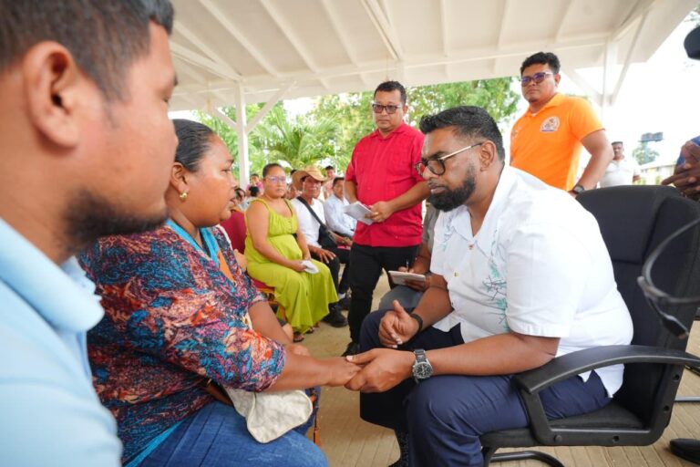 Prés. Ali promet une enquête complète, approfondie et indépendante sur la tragédie du MV Barima ; s&rsquo;engage à apporter son plein soutien aux familles en deuil