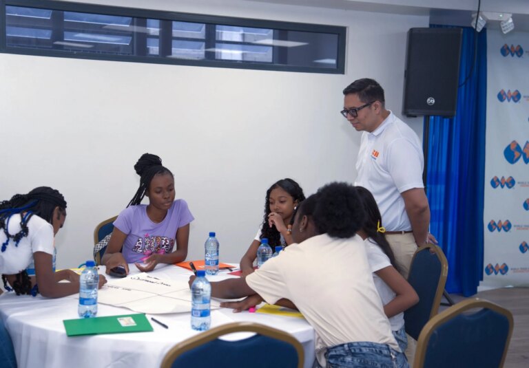 SBM Offshore Guyana autonomise les jeunes femmes grâce à un atelier de littératie financière