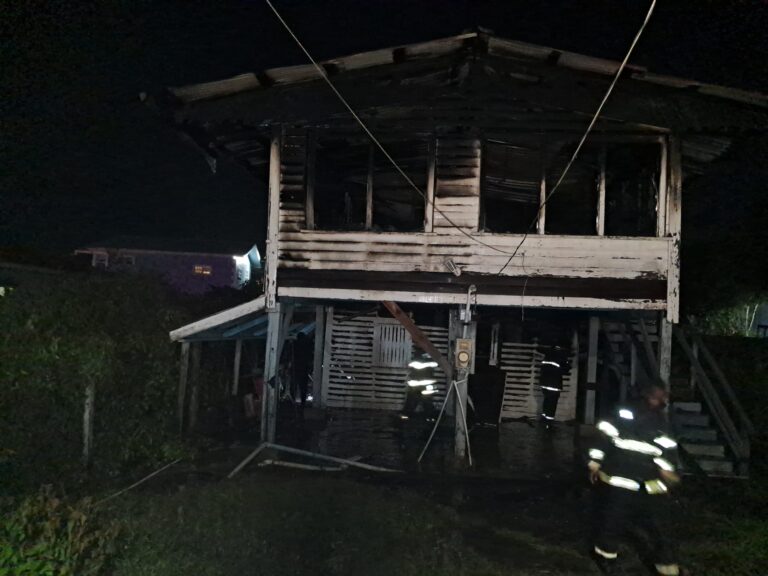Un incendie détruit une maison à Palmyre
