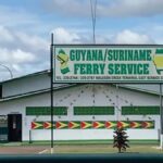 Un système de réservation en ligne arrive pour le service de ferry Guyane-Suriname